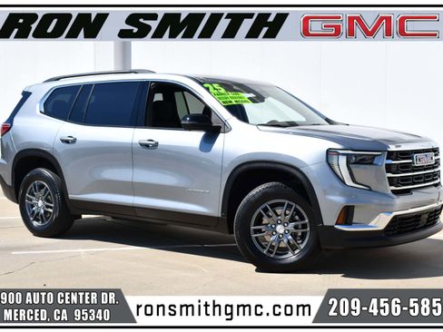 Used 2025 GMC Acadia Elevation FWD image 1
