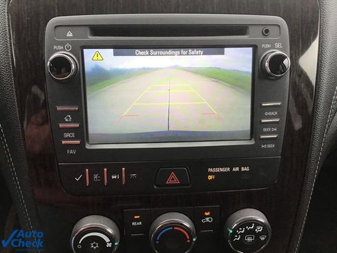 Used 2017 Chevrolet Traverse LT image 46