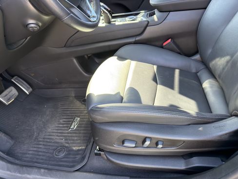 Used 2023 Cadillac XT6 Sport w/ Technology Package AWD/4WD image 32