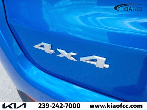 Used 2025 Jeep Compass Latitude AWD/4WD image 11