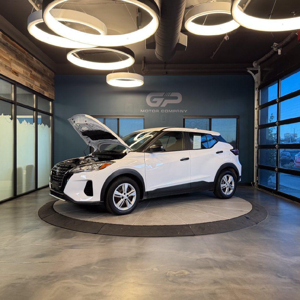 Used 2022 Nissan Kicks S FWD image 24