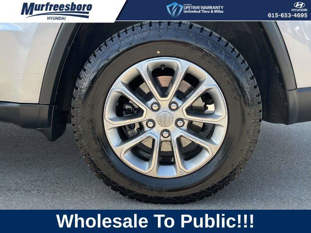 Used 2015 Jeep Grand Cherokee Limited w/ Luxury Group II RWD image 12
