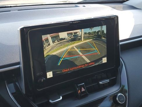 Certified 2023 Toyota Corolla Cross XLE image 23