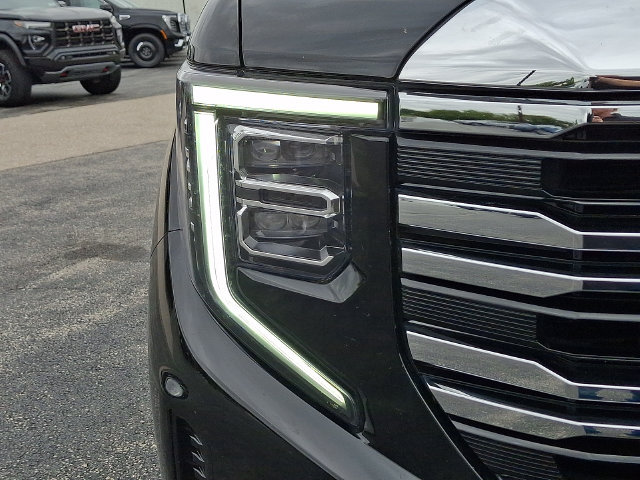 Used 2023 GMC Sierra 1500 SLT w/ SLT Premium Package AWD/4WD image 9