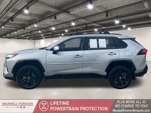 Used 2024 Toyota RAV4 SE image 13
