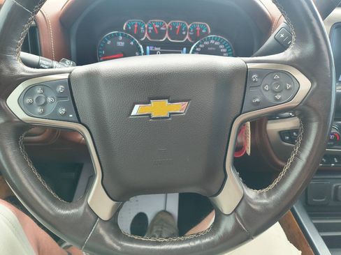 Used 2018 Chevrolet Silverado 1500 High Country AWD/4WD image 20