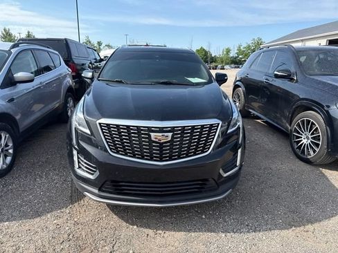Used 2021 Cadillac XT5 Premium Luxury AWD/4WD image 2
