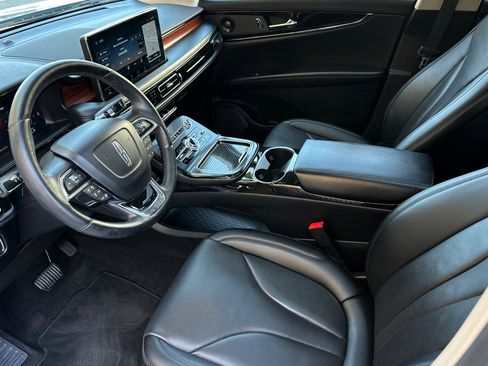 Certified 2021 Lincoln Nautilus Reserve image 9