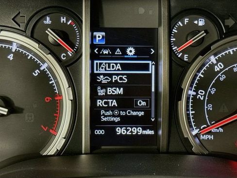 Certified 2023 Toyota 4Runner TRD Off-Road Premium w/ Off Road Premium Plus Package AWD/4WD image 14