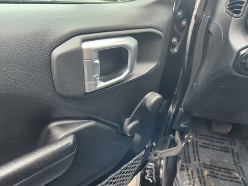 Used 2023 Jeep Wrangler Unlimited Sport image 7