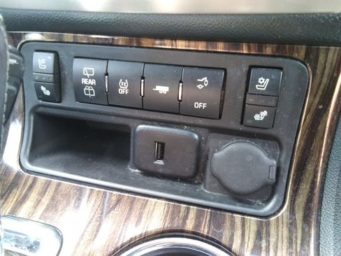 Used 2016 GMC Acadia Denali image 22