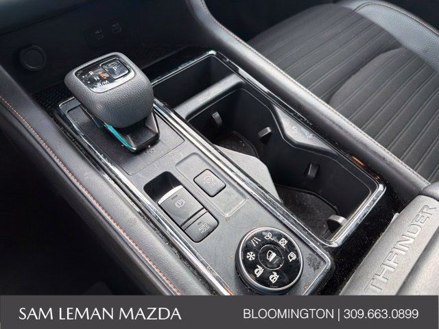 Used 2025 Nissan Pathfinder Rock Creek AWD/4WD image 4