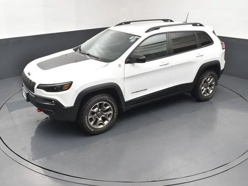 Used 2022 Jeep Cherokee Trailhawk AWD/4WD image 15