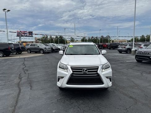 Used 2017 Lexus GX 460 Premium w/ Premium Package AWD/4WD image 7