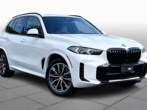 Certified 2025 BMW X5 xDrive40i w/ M Sport Package image 3