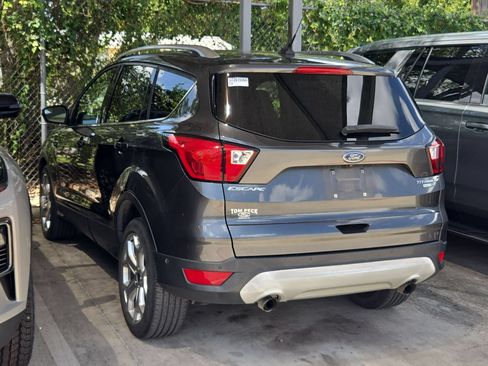 Used 2019 Ford Escape Titanium AWD/4WD image 4