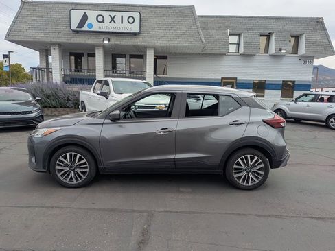Used 2024 Nissan Kicks SV image 7