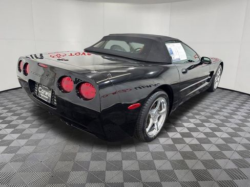 Used 2004 Chevrolet Corvette Convertible w/ Preferred Equipment Group RWD image 7