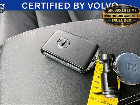 Used 2023 Volvo XC40 B5 Plus w/ Protection Package Premier AWD/4WD image 11