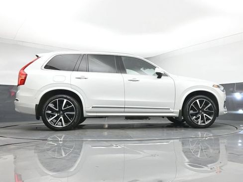 Used 2024 Volvo XC90 B5 Plus w/ Protection Package AWD/4WD image 17