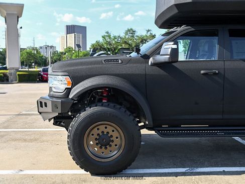 Used 2024 RAM 5500 4x4 Crew Cab image 4