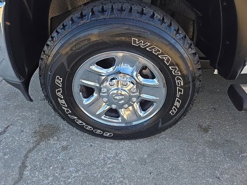 Used 2019 RAM 2500 Tradesman image 34