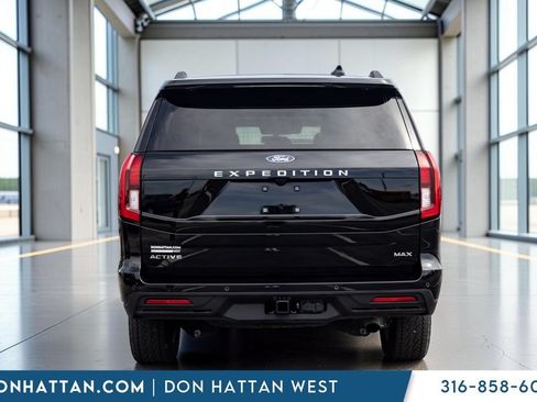 Used 2025 Ford Expedition Max Active AWD/4WD image 25
