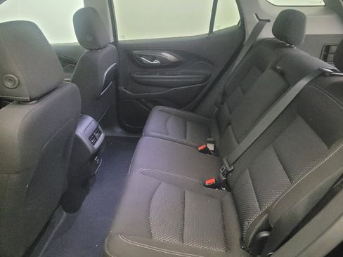 Used 2024 GMC Terrain SLE image 18
