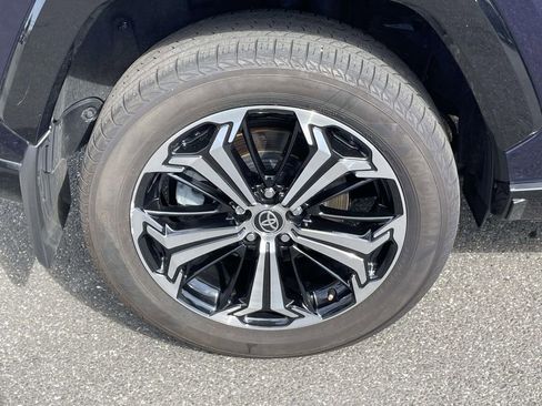 Used 2022 Toyota RAV4 XSE w/ Weather Package image 9