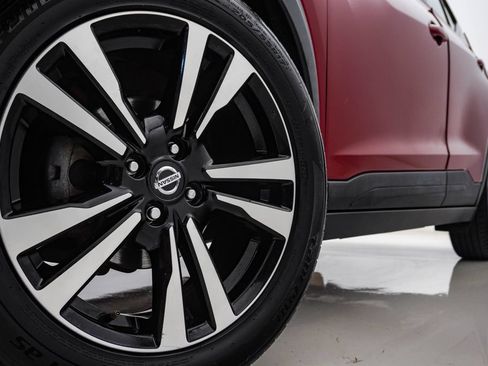 Used 2019 Nissan Kicks SV FWD image 5