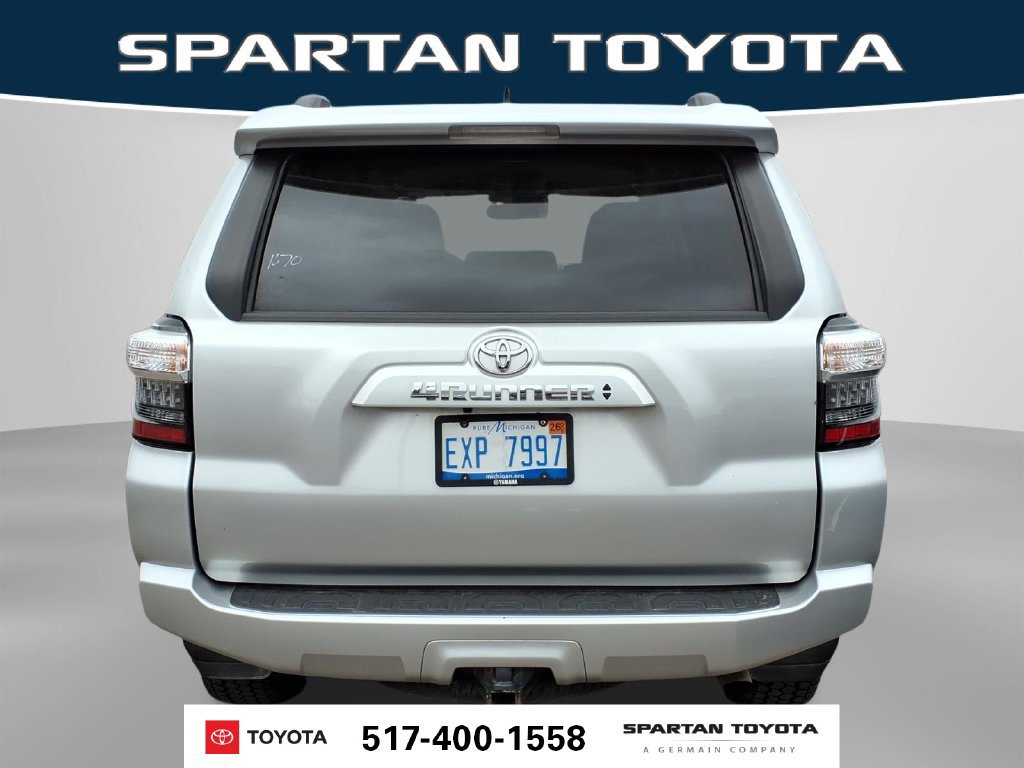 Used 2023 Toyota 4Runner SR5 AWD/4WD image 8