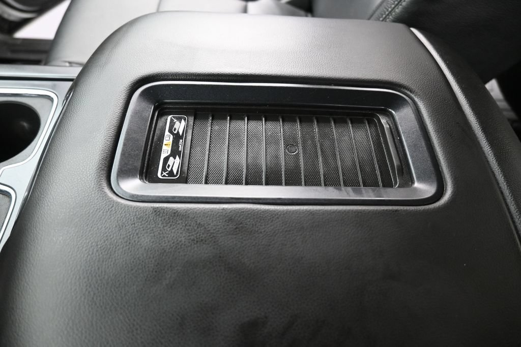 Used 2018 Chevrolet Silverado 1500 LT w/ Texas Edition AWD/4WD image 6
