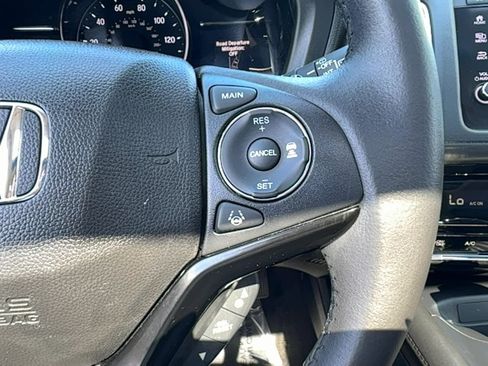Used 2021 Honda HR-V EX-L image 10