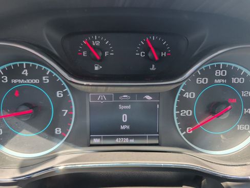 Used 2017 Chevrolet Cruze LT FWD image 12