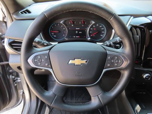Certified 2023 Chevrolet Traverse LT AWD/4WD image 16