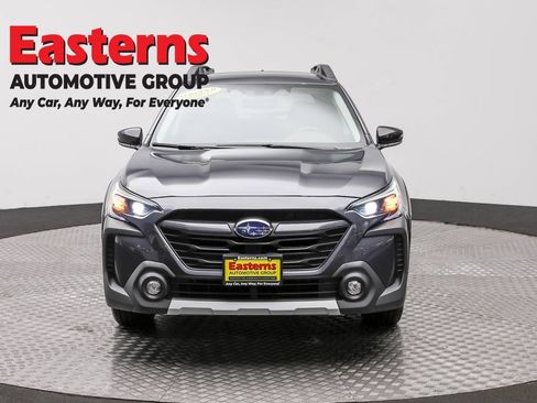 Used 2023 Subaru Outback Limited AWD/4WD image 2