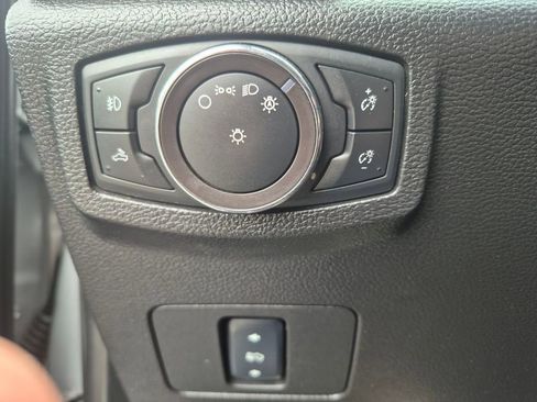 Used 2017 Ford F250 Lariat w/ Lariat Value Package image 19