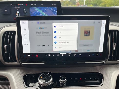 New 2025 Ford Expedition Active image 22