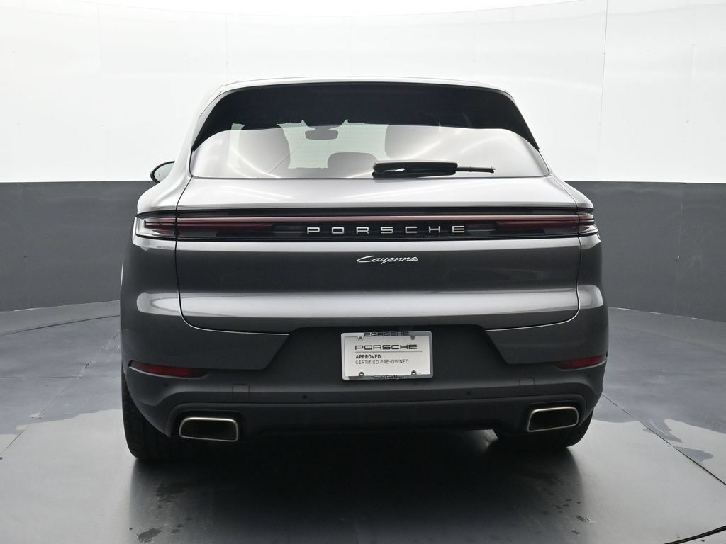 Certified 2024 Porsche Cayenne AWD/4WD image 21