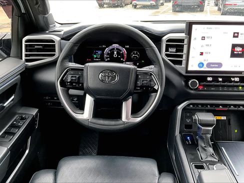 Used 2023 Toyota Tundra Platinum image 5