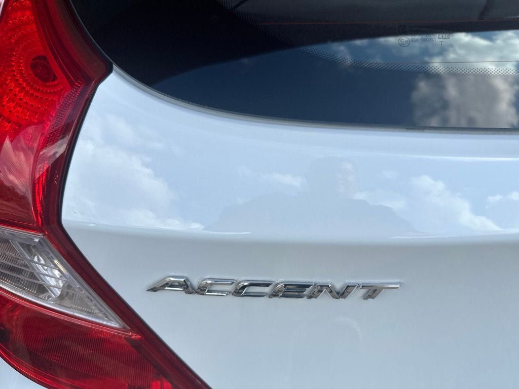 Used 2015 Hyundai Accent GS FWD image 6