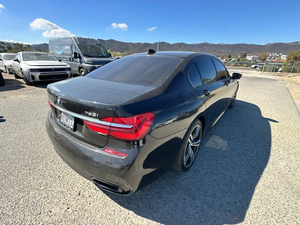 Used 2019 BMW 750i w/ M Sport Package RWD image 4