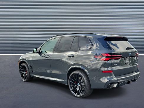 New 2026 BMW X5 xDrive40i w/ M Sport Package AWD/4WD image 4