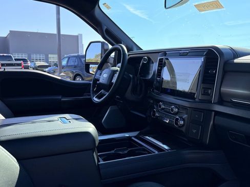 New 2026 Ford F350 Platinum w/ FX4 Off-Road Package AWD/4WD image 42