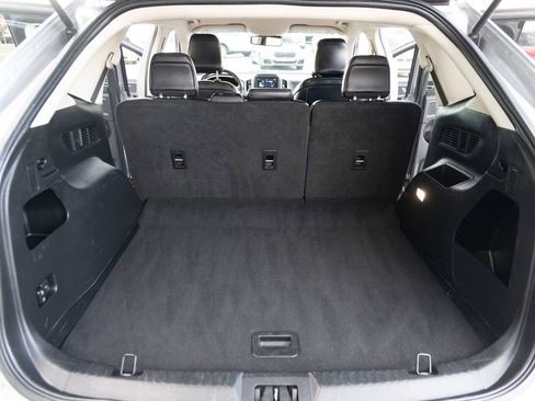 Used 2021 Ford Edge SEL image 16