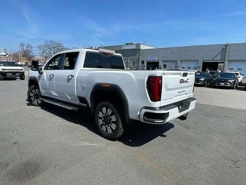 New 2026 GMC Sierra 2500 Denali AWD/4WD image 5
