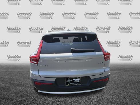 Certified 2023 Volvo XC40 B5 Ultimate w/ Protection Package Premier AWD/4WD image 9