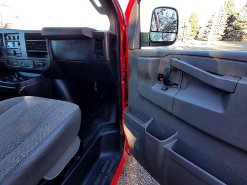 Used 2019 Chevrolet Express 2500 LS w/ Driver Convenience Package image 21