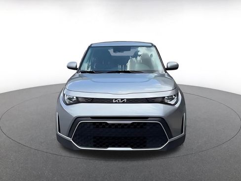 Used 2025 Kia Soul LX w/ LX Technology Package FWD image 5
