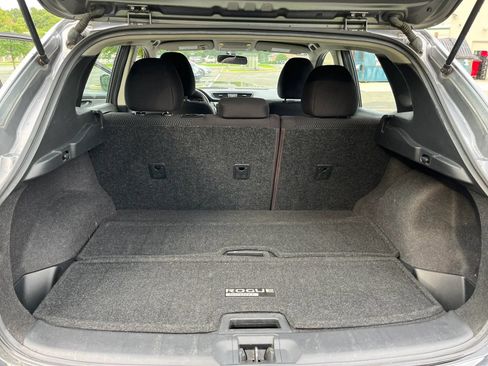 Used 2019 Nissan Rogue Sport S w/ Appearance Package AWD/4WD image 17